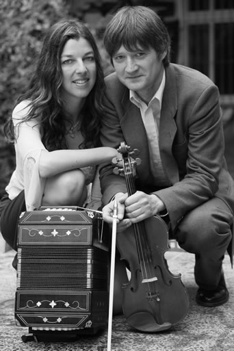 Duo Amortal - Bettina Hartl, Bandoneon & Dariusz Blaskiewicz, Geige 